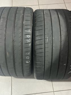 295/30/ZR19 two used Michelin pilot sport tires