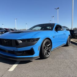 Mustang Dark Horse 2024