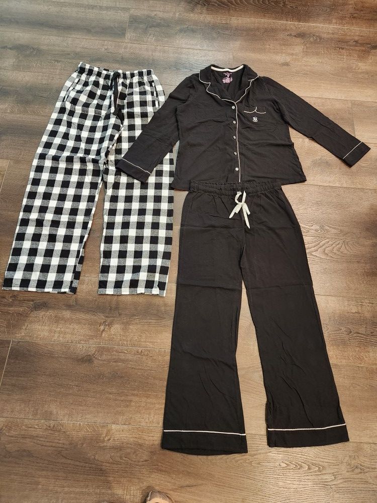 Victoria Secret Sleepware, Pajamas size M with one extra Pajama pants, goid condition 