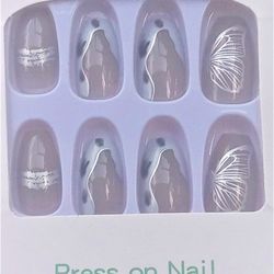 Press On Nails 