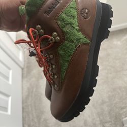 Timberland/ Beef And Broccoli/ Mens 9.5 Brand New!!!!