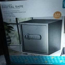 SOLID STEEL DIGITAL SAFE 