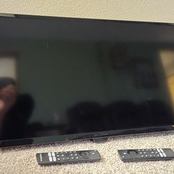 24" LED TV With Wall Mount