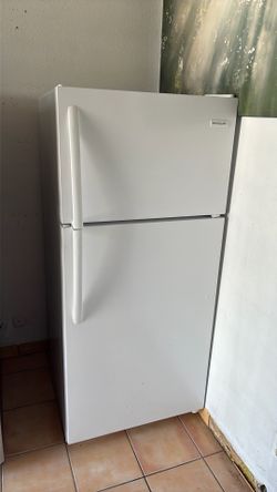 FRIGIDAIRE  28”W