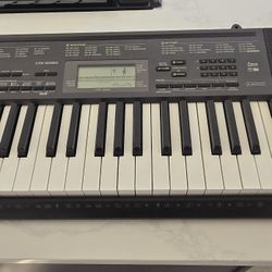 Casio Keyboard 