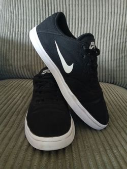 Nike sb size 7 men in good condition