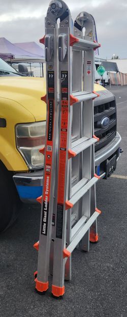 Little Giant Revolution Ladder Aluminum- 22'