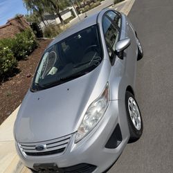 Ford Fiesta 2013 Título Limpio