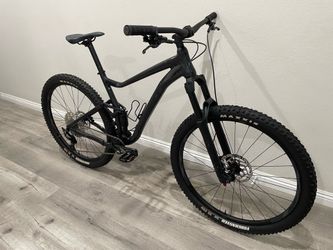 2023 Giant Stance 29er MTB Size LARGE