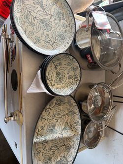 Kitchen supplies