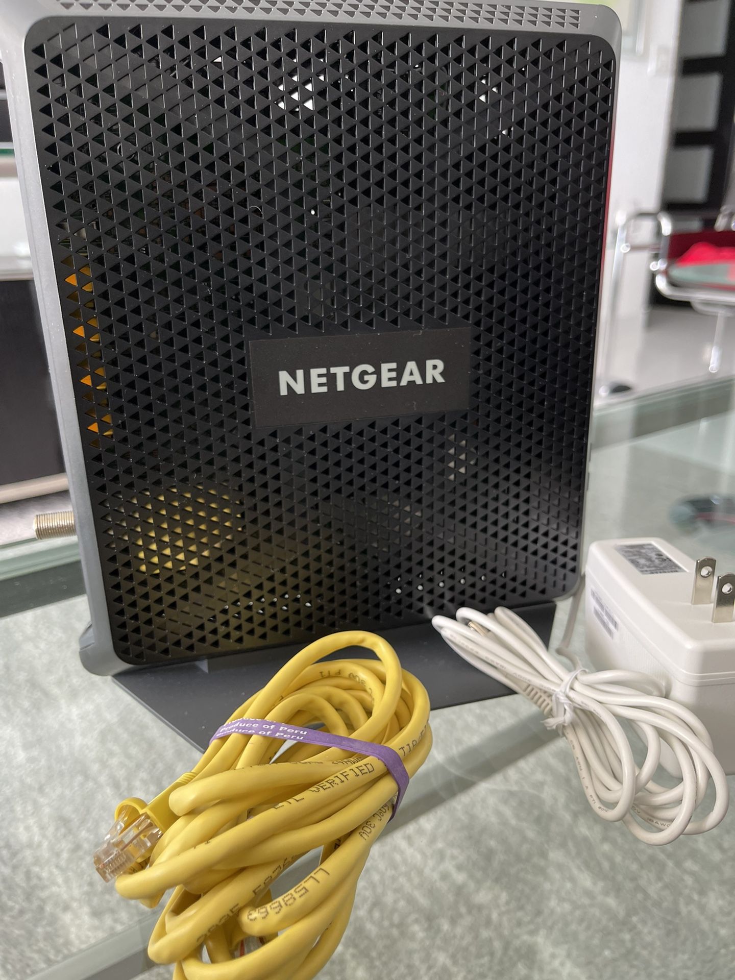 Netgear C7000 Wifi Modem Router Like New $50