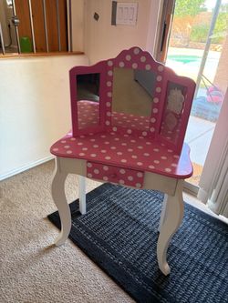 Girls Vanity