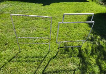 2 Standard-Size White Metal Yard Sign Frames