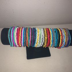 Bracelets 