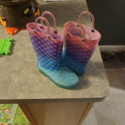 Light Up Kids 7/8 Rainboots