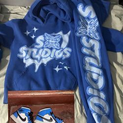 Sb Studios (S)  + Jordan 1 (8.5) SHIP ONLY