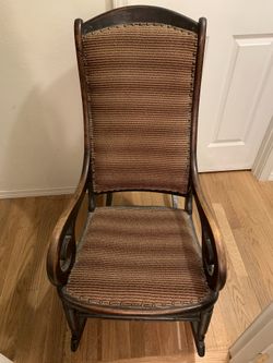 Antique Rocking Chair (make Offer)