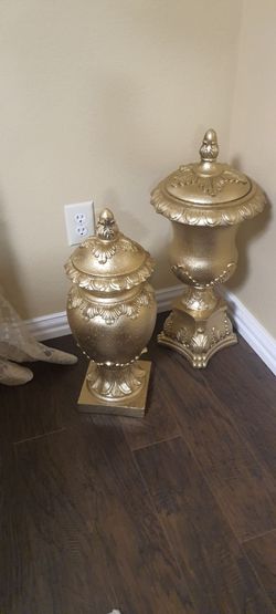 2 Gold Polystone Vase