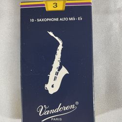 Vandoren ZZ Alto Saxophone Reeds Strength 3, Box of 10