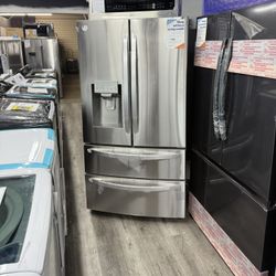 💥Financing Available 💥 ON SALE NOW💥 LG Stainless Steel Refrigerator Double Freezer