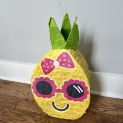 Pineapple Piñata - New