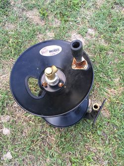 ReelWorks L201303A Hand Crank Air Compressor Hose Reel without Hose for  Sale in San Antonio, TX - OfferUp