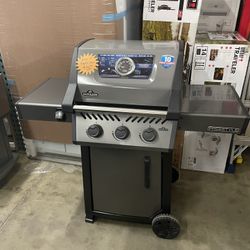 Bbq Grill Gas Propane Napoleón 3 Burner 