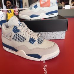 Jordan 4 ‘Military Blue’ Size 9.5