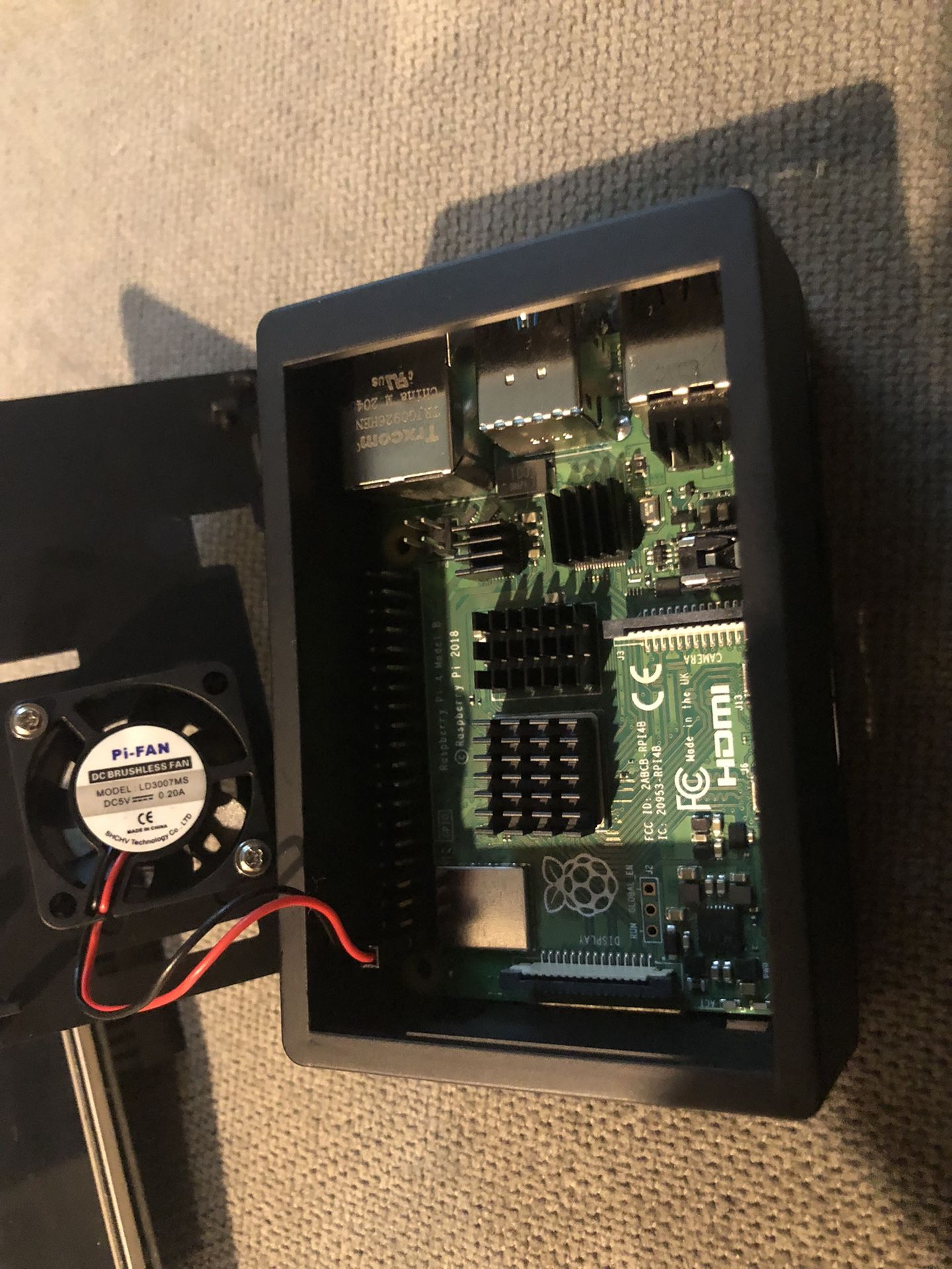 Raspberry PI 4B W/ Screen And Case