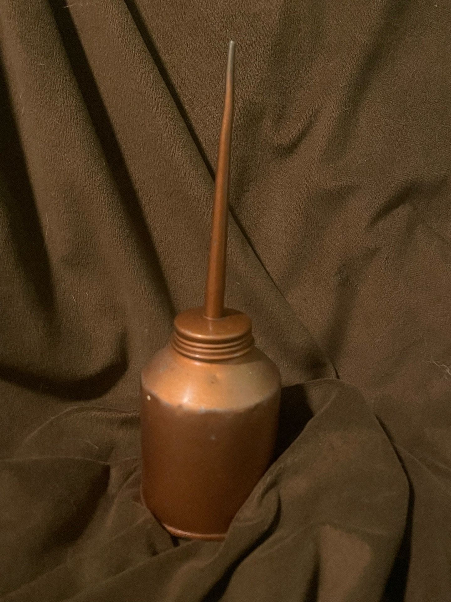 Oil can