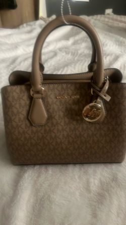 NEW NEVER USED MICHAEL KORA PURSE!!!