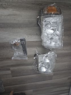 2010 Ford ranger Headlight Housing
