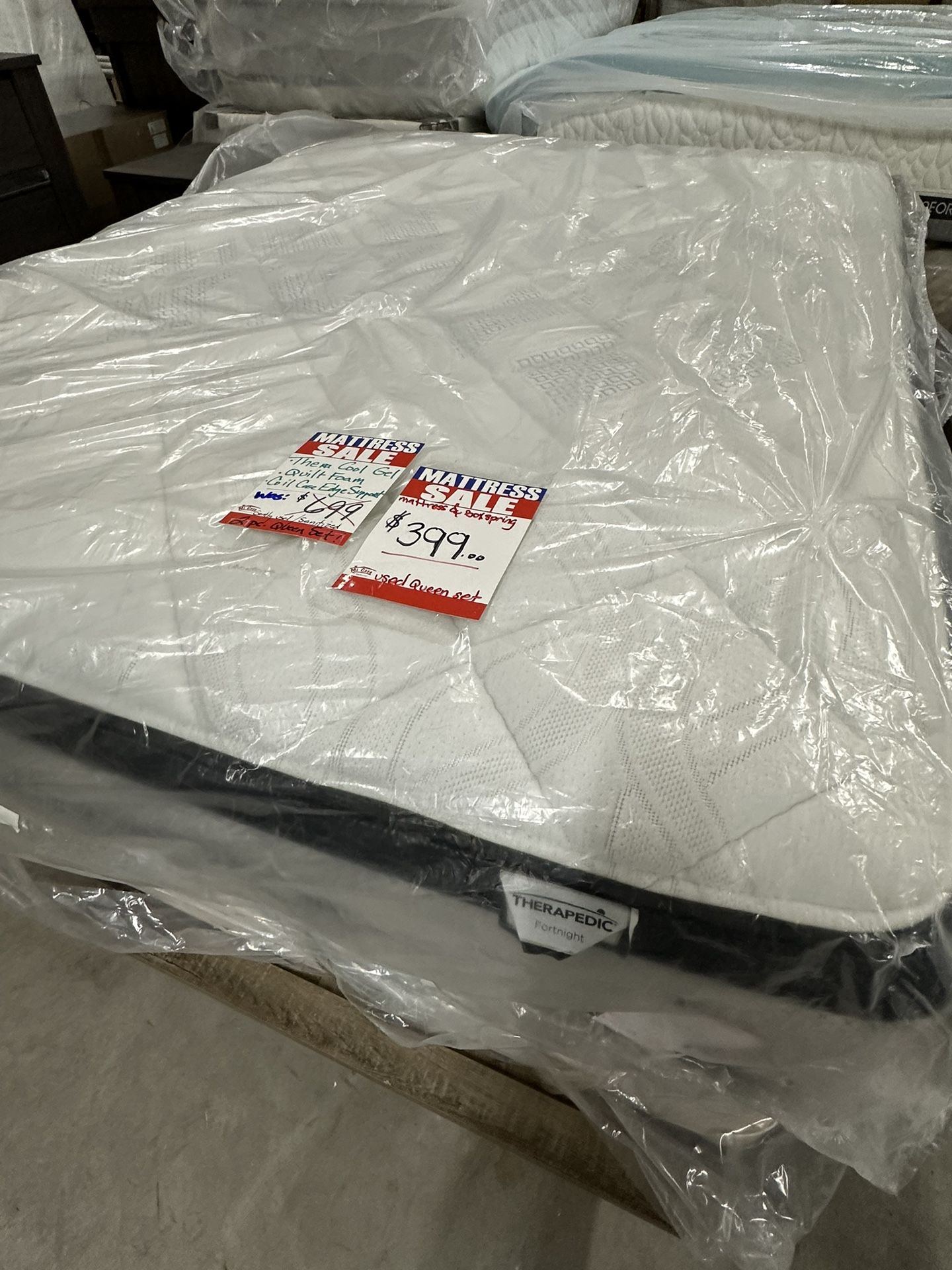 Cool GEL 2pc. Queen Therapedic Fortnight Mattress Set with Coil Case Edge Support (Was $838)