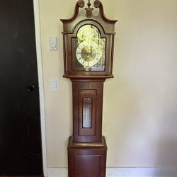 Antique Grandfather Clock 