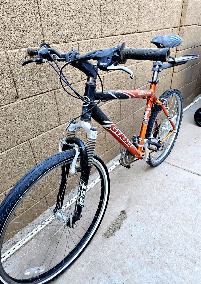 "26" GIANT BOULDER SE bicycle" BIKE. $50