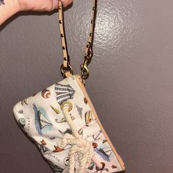 Coach Vintage Beach Wristlet 