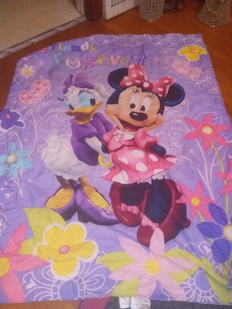 Reversible Minnie Toddler Bed Comforter With Pillow Case