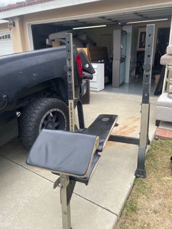 Golds Gym XR15 Weight Bench