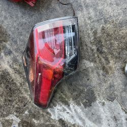 2016 2018 toyota rav4 driver left taillight 