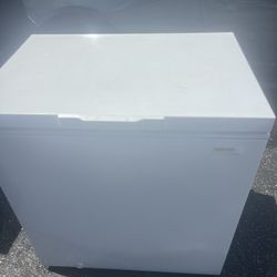  Chest Freezer