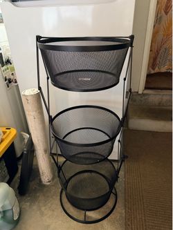 Collapsible basket