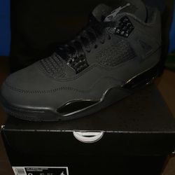Air Jordan 4 Black Cat Size 9