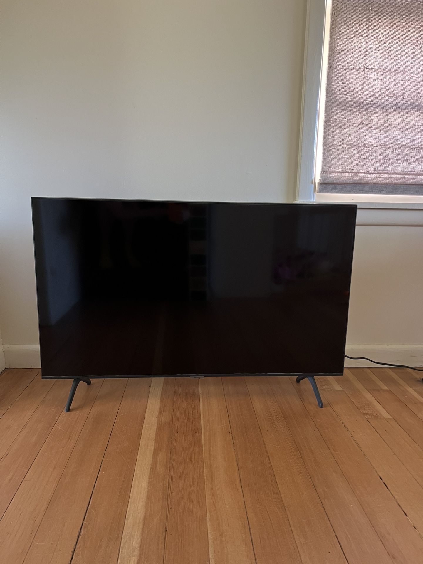 43 Inch Samsung Smart TV