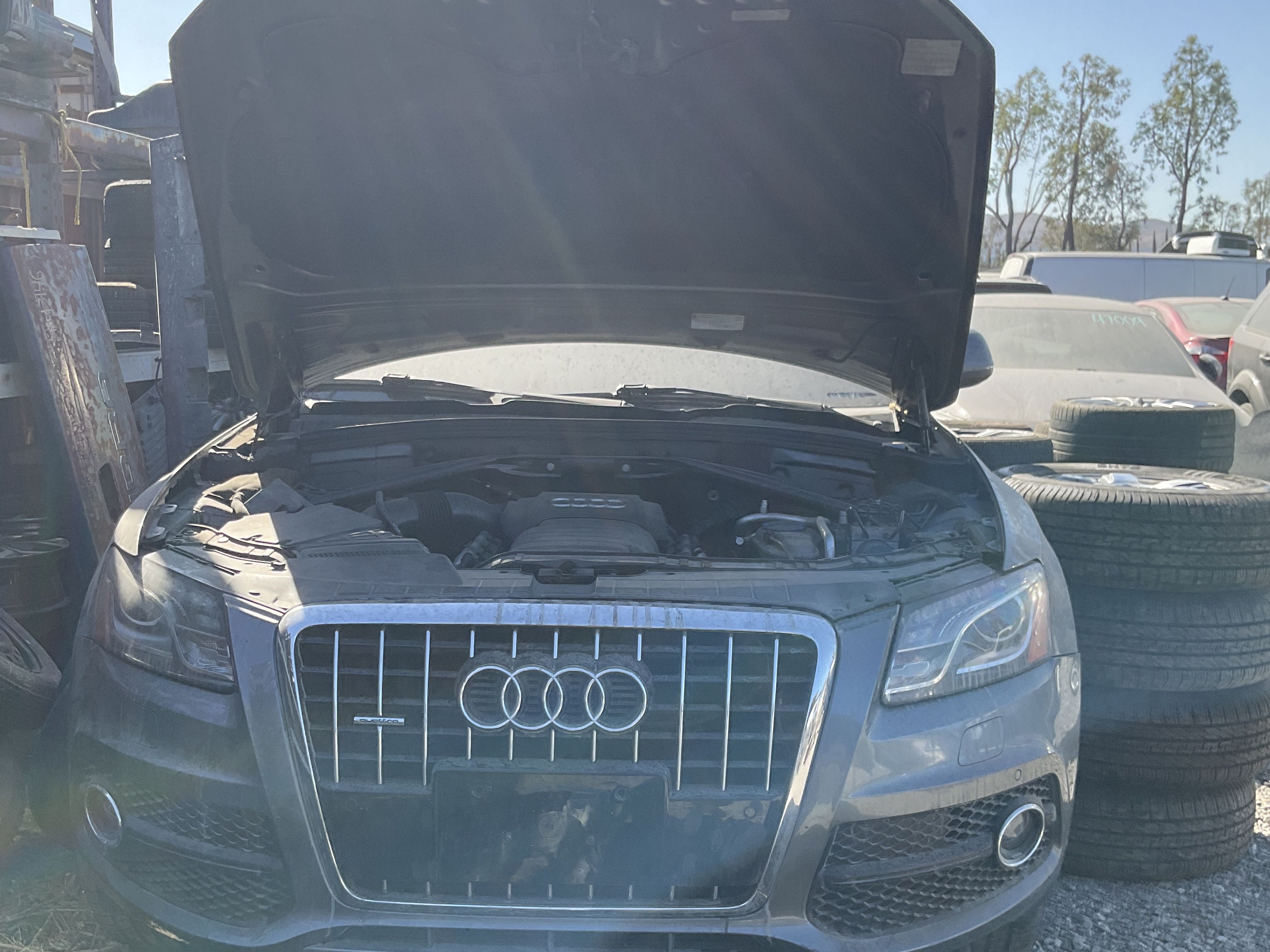 Parts for Audi Q5 Q5 3.2 quattro Premium Plus SUV 4D 2012 - Stock #14274