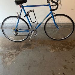 1980s Men’s schwinn 10 Speed Bike
