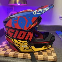 Fox Helmet Goggles Jersey And Pants