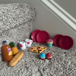 Random Food Assortment for 18” Dolls