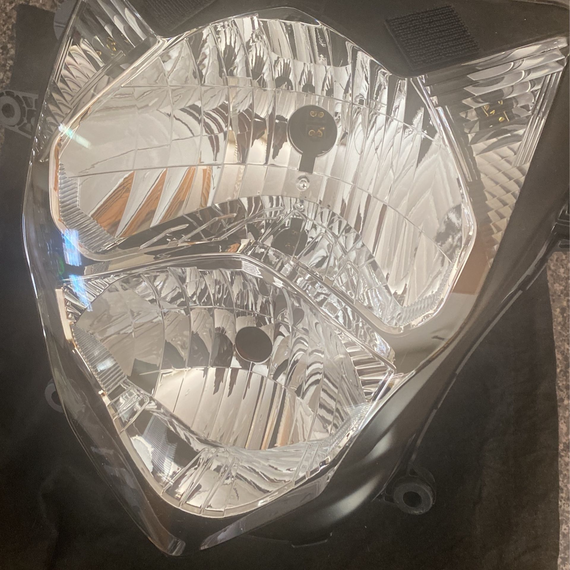 Gsx-R750 OEM headlamp