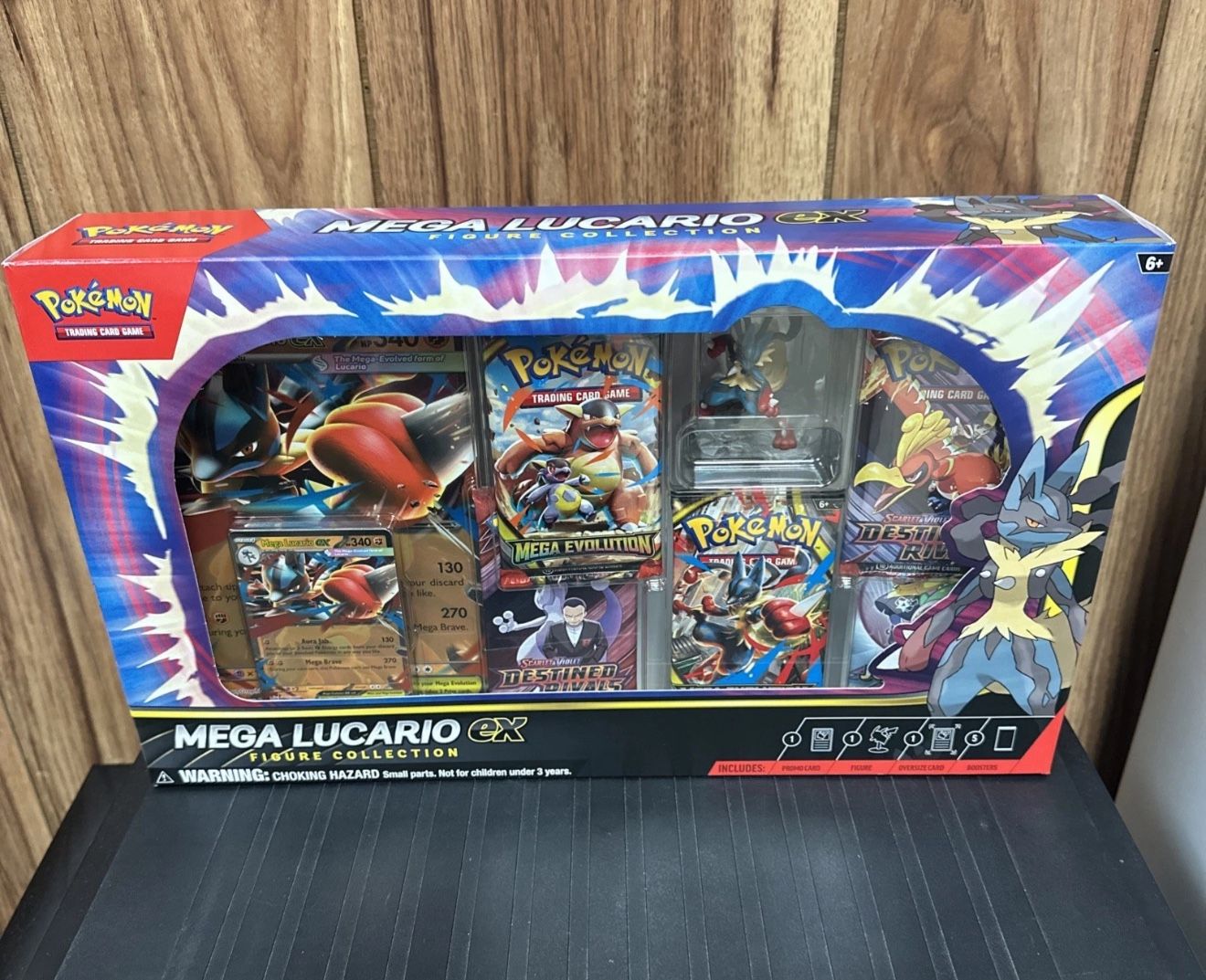 Mega Lucario Premium Figure Collection