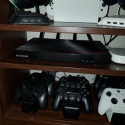 Netgear Nighthawk Router Modem 